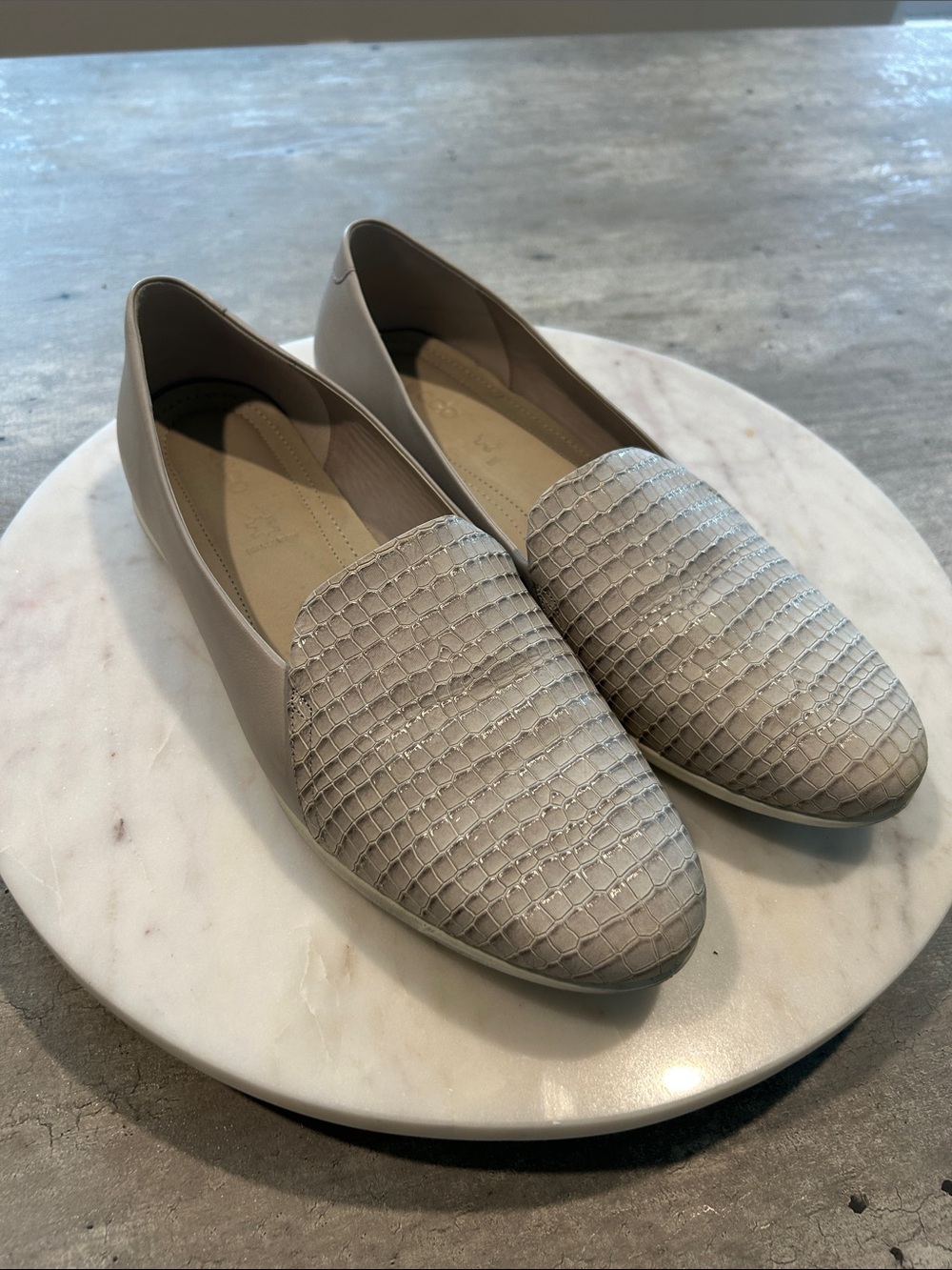 Ecco Women's leather snake Embossed gray Slip-Ons size 41